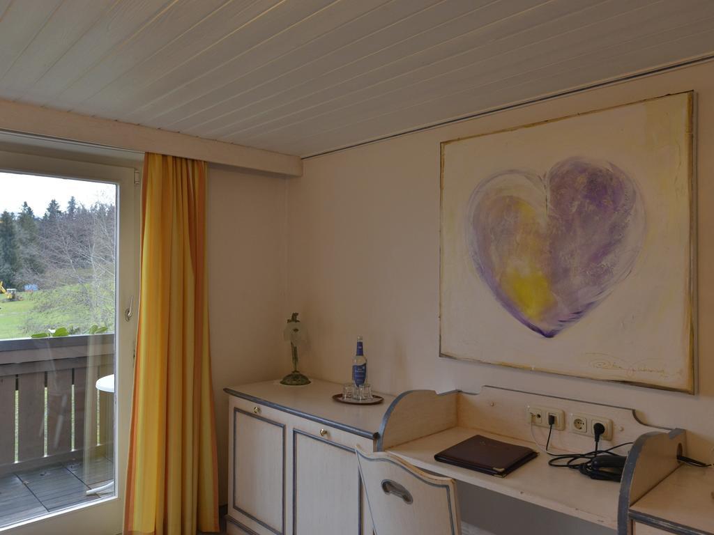 Hotel Landhaus Kennerknecht Kur Und Ferien Oberstaufen Zimmer foto