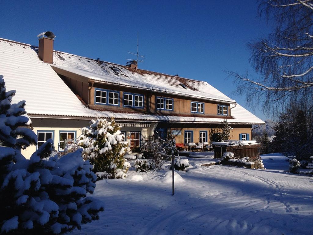 Hotel Landhaus Kennerknecht Kur Und Ferien Oberstaufen Exterior foto